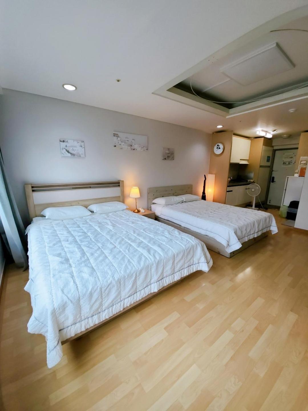 Hongdae Residence-2 1Min From Hongik Uni Station Exit #1 Szöul Kültér fotó